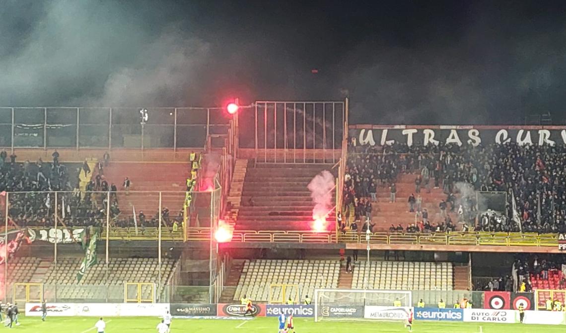 Arrestati tre ultrà del Foggia per l'aggressione ai tifosi della Turris