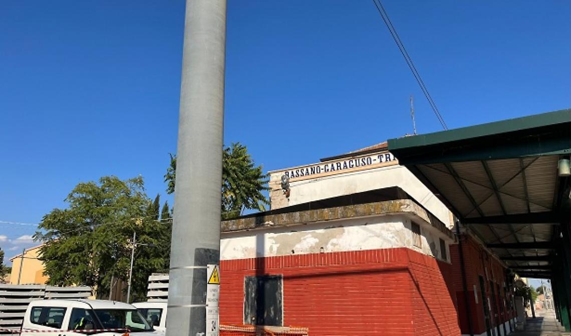 Il girone dantesco della stazione ferroviaria di Grassano - Garaguso -Tricarico scalo