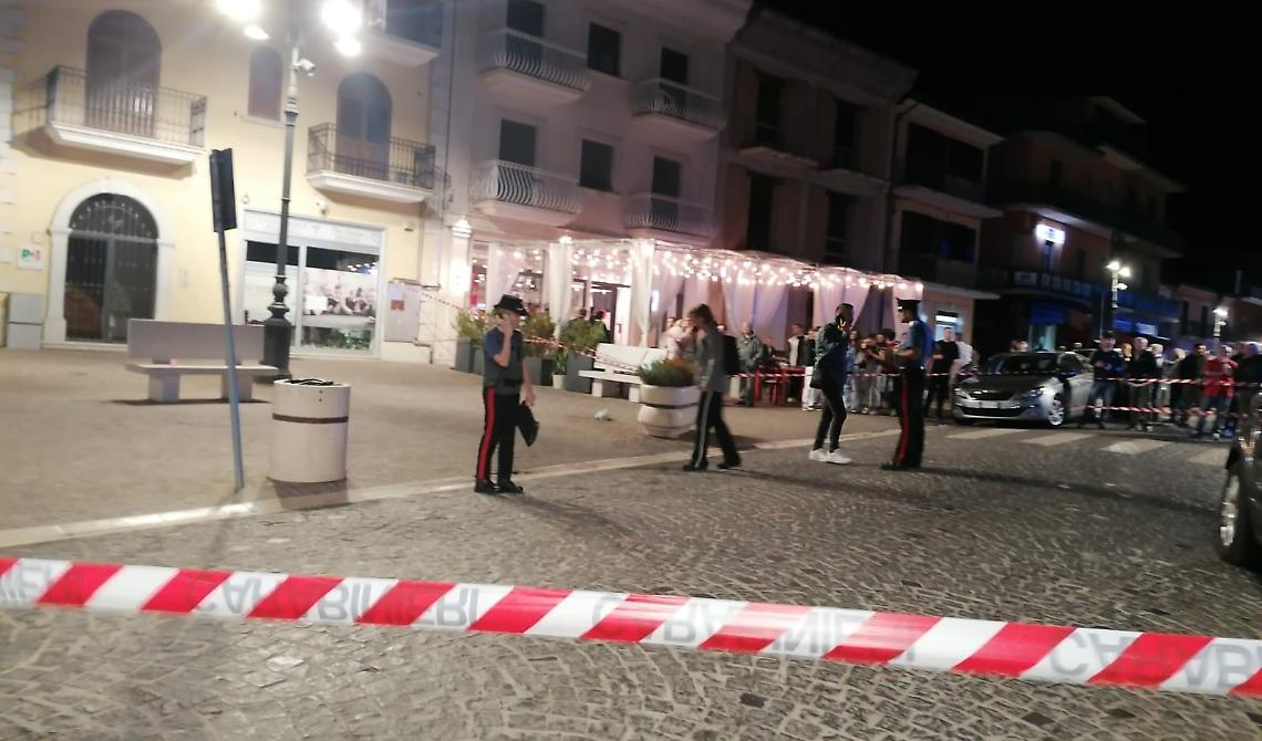 Sabato sera di terrore a Grottaminarda per decine di persone: ucraino ucciso in centro a colpi di pistola