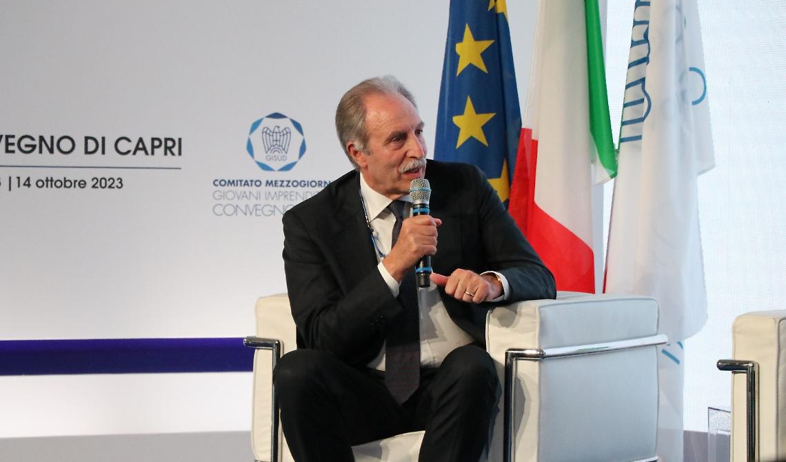 Il governatore Bardi da Capri lancia la sfida al futuro partendo dalla Pubblica Amministrazione 
