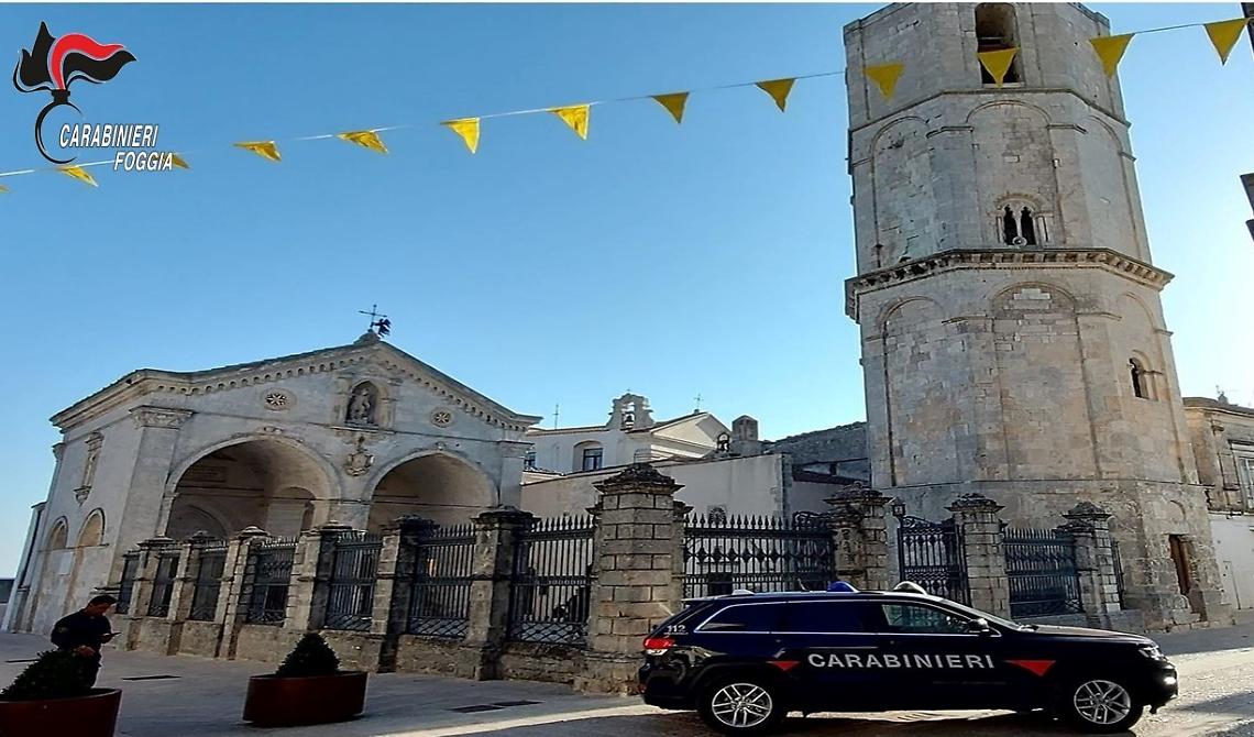 I Carabinieri "oscurano" il belvedere della droga a Monte Sant'Angelo