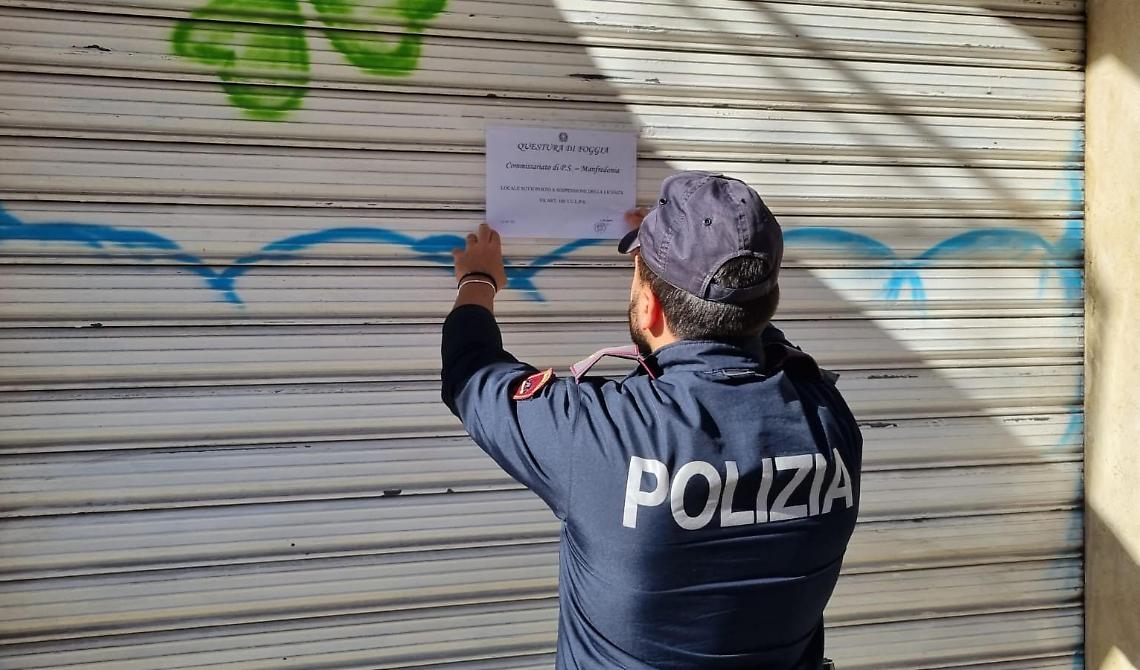 Stretta della Polizia in provincia di Foggia, a Manfredonia sospeso un bar ritrovo di pregiudicati
