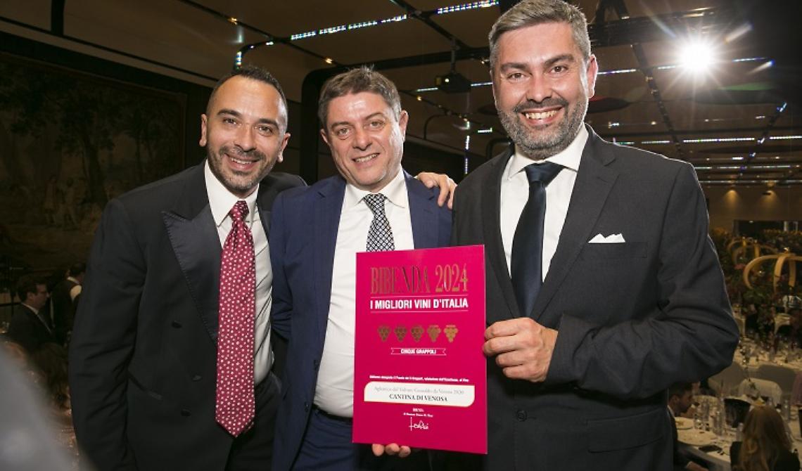 L'Aglianico del Vulture Dop “Gesualdo da Venosa” si aggiudica i 5 Grappoli della Guida Bibenda