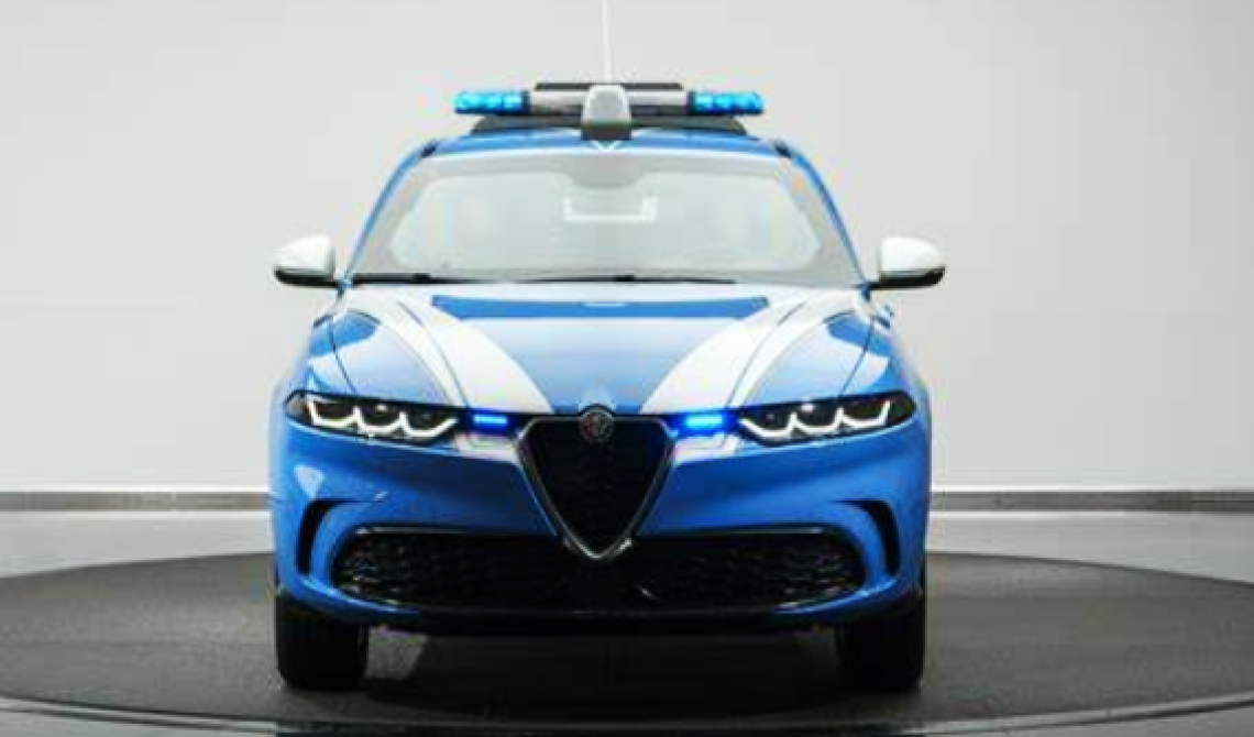 Stellantis: sulle strade italiane arriva la Tonale della Polizia di Stato