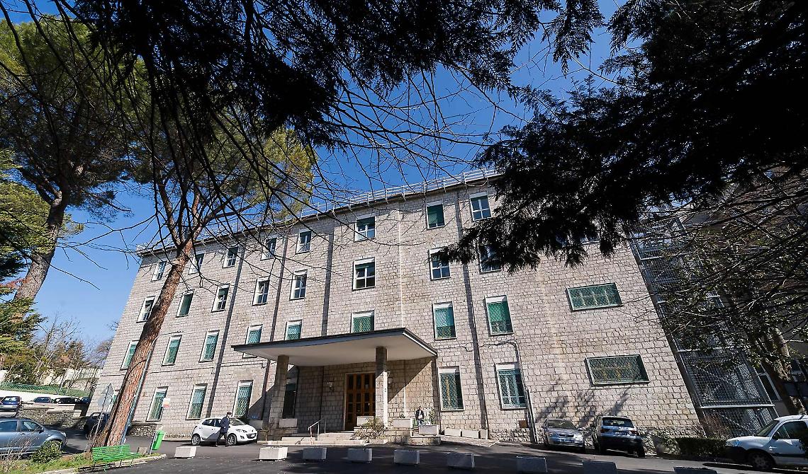 Universo Salute di Foggia sospende lo scomodo segretario provinciale dell'Ugl Salute al Don Uva di Potenza