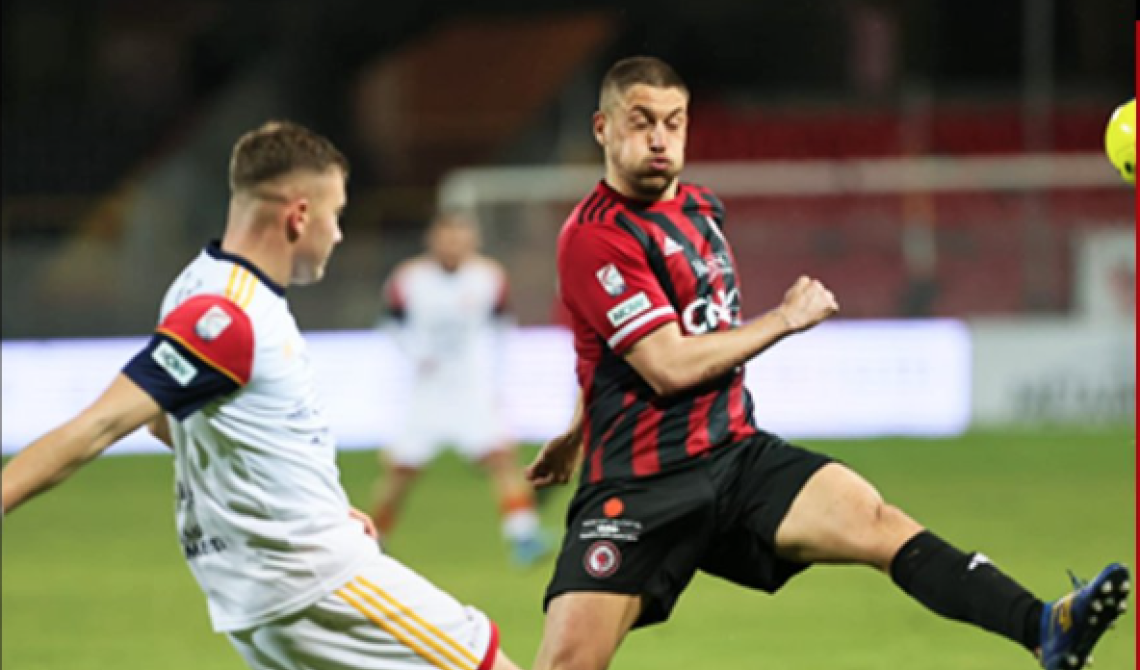 Se a Potenza non si ride, a Foggia si piange: in campo lo spettacolo horror dei rossoneri che finisce in giallo