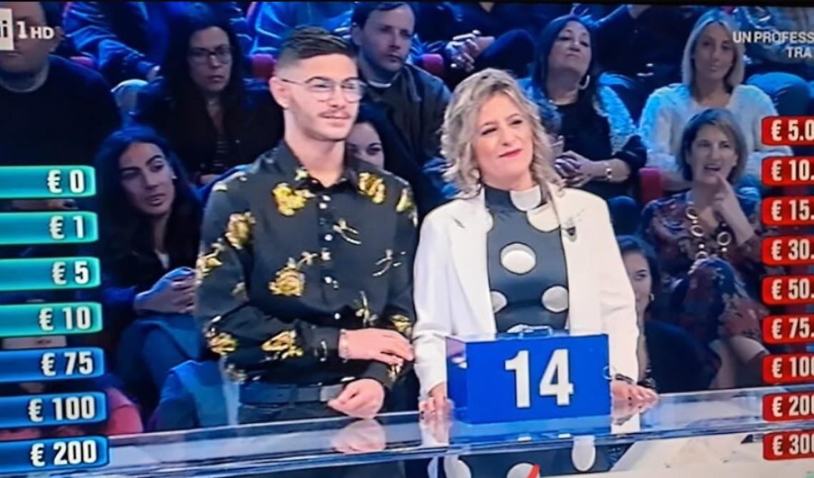 Ad Affari Tuoi su Rai1 Enza da Grassano porta a casa  33mila euro