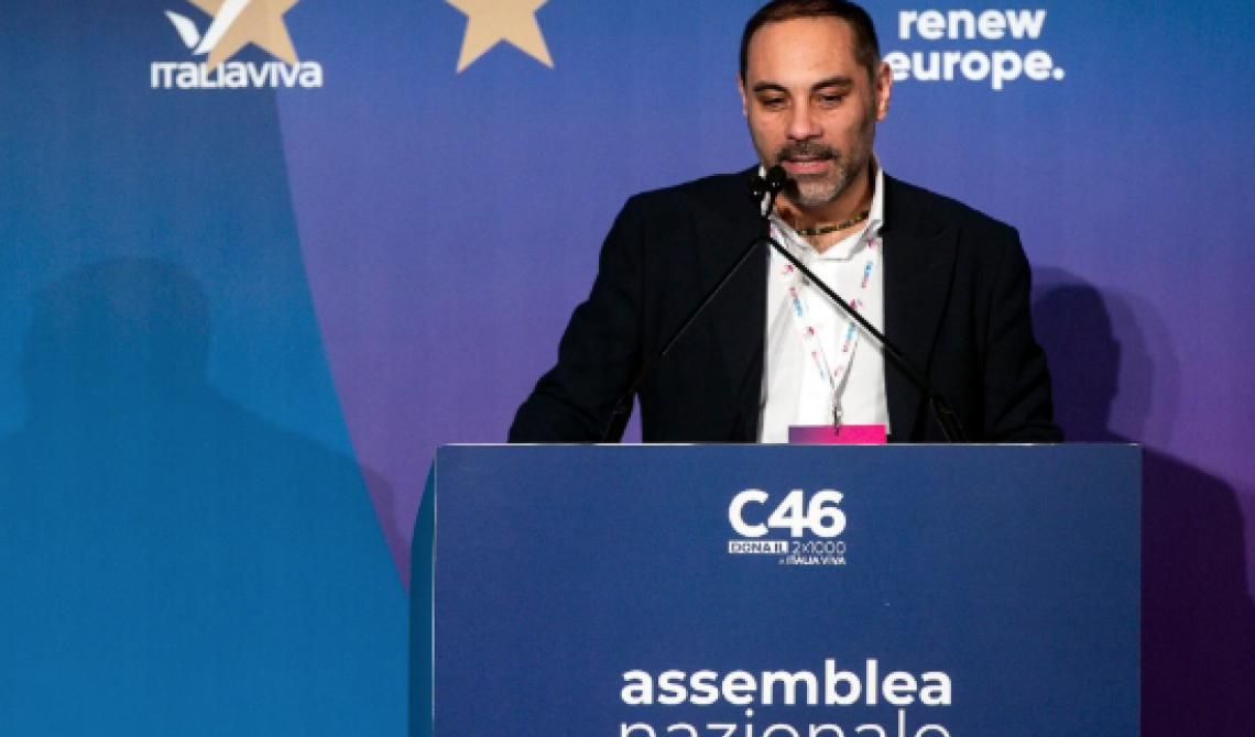 Il Pd nazionale prende le distanze dal sindaco di Taranto Melucci passato con Renzi: «Siamo all'opposizione»