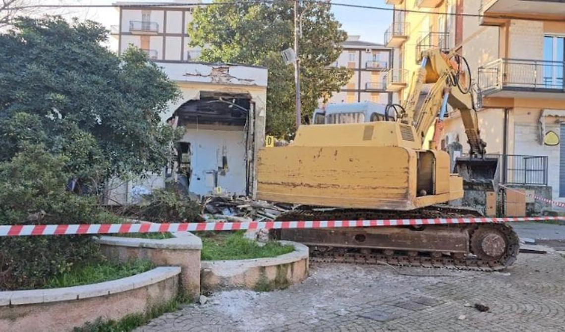 Assalto all'ufficio postale di San Marco in Lamis, rubata la cassaforte con 325mila euro