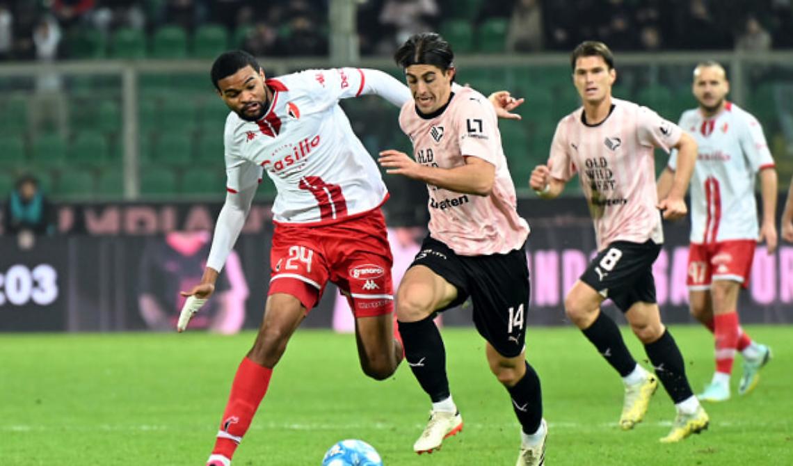 Palermo-Bari: Una Battaglia di Tattiche Sul Campo di Calcio della Serie BKT