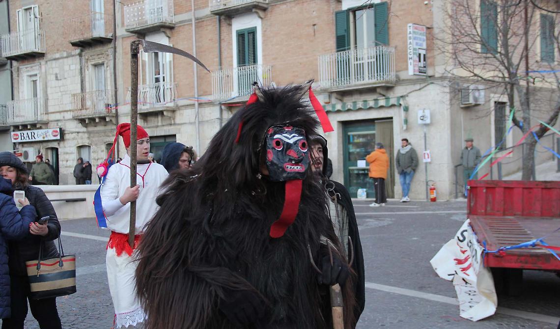 In Molise è il giorno del Diavolo: a Tufara getta la maschera e viene condannato a morte