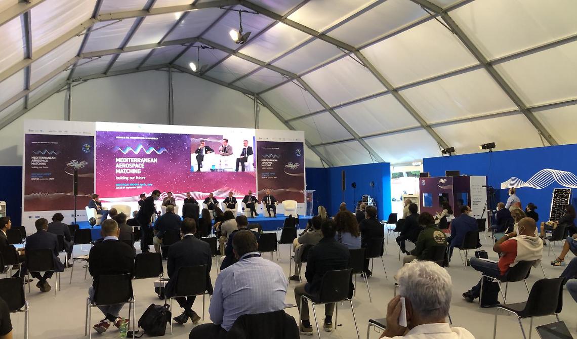 Cresce l'export del Sud, cala solo in Puglia e crolla in Basilicata. Vola il Polo aerospaziale pugliese 