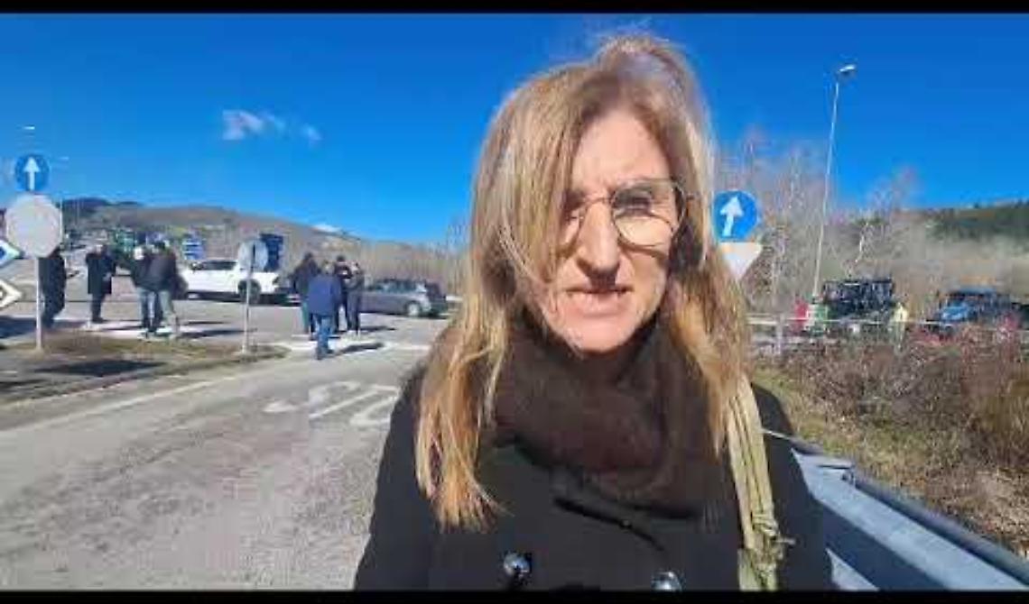 La sindaca di Gambatesa alla testa della protesta dei trattori di Foggia in Molise: "Che fine hanno fatto le associazioni di categoria?"