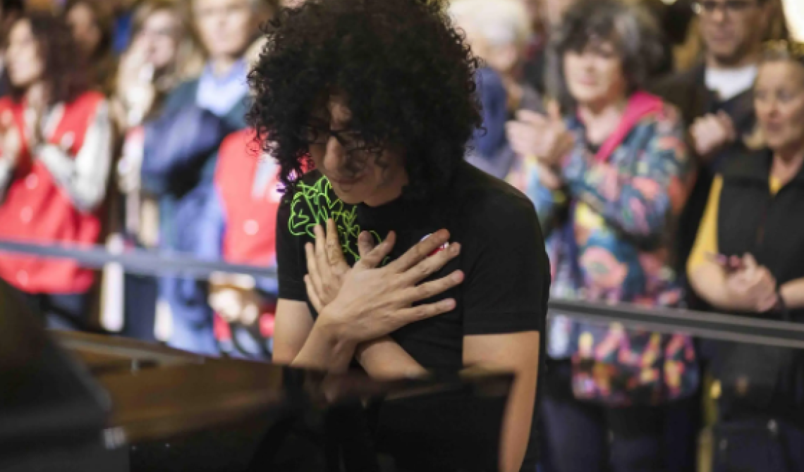 Un concerto interrotto, una battaglia in corso: Giovanni Allevi e il suo "Piano Solo Tour 2024"