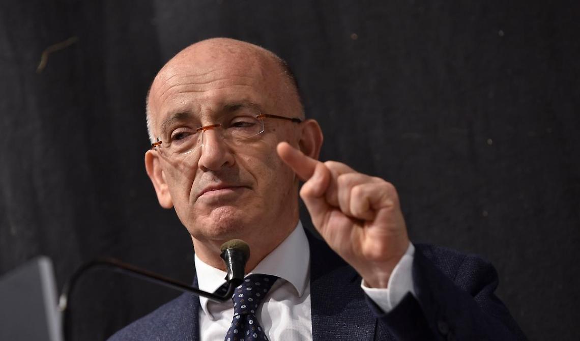 Commissariamento Comune di Bari,  il viceministro alla Giustizia Sisto: "Situazione molto grave, i baresi hanno diritto di sapere"