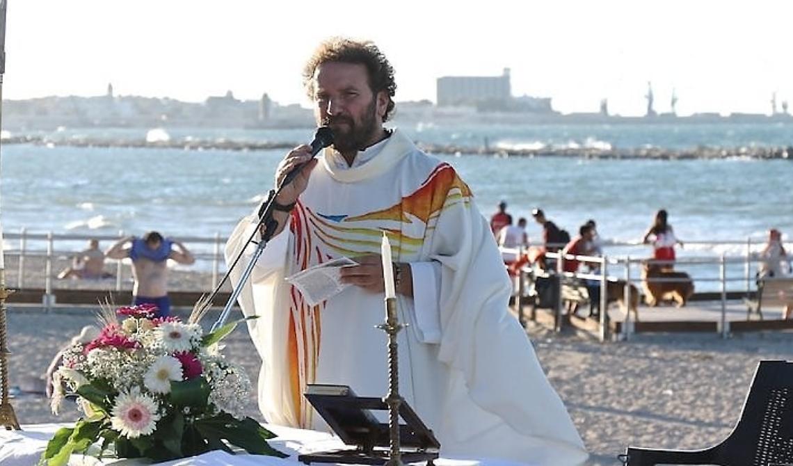 Commissariamento Bari, il presidente di Libera Puglia don Angelo Cassano: «È Piantedosi il vero criminale»