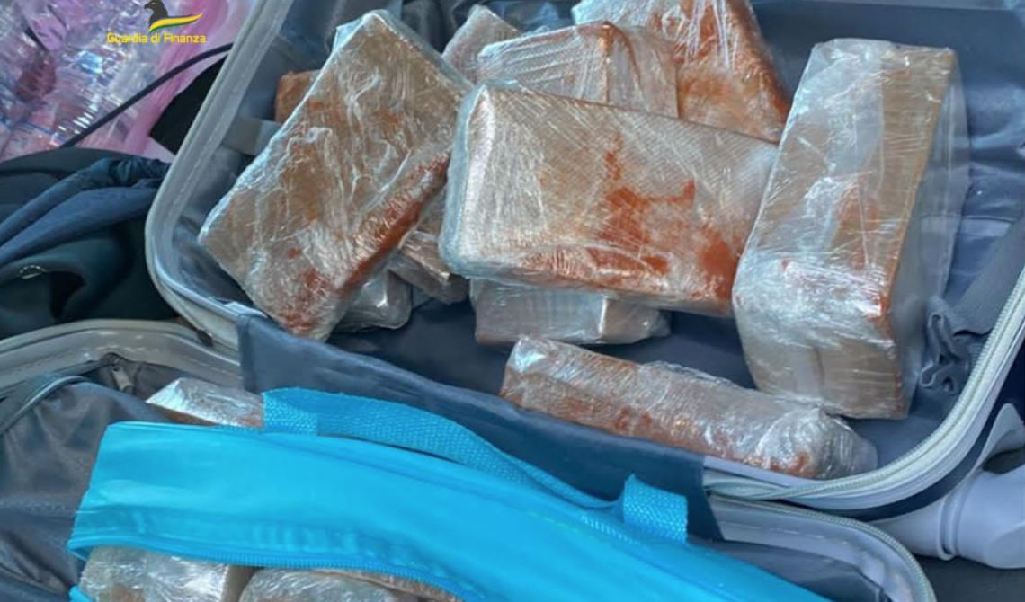 Bel colpo della GdF a San Severo: 4 chili di droga sequestrati e un arresto
