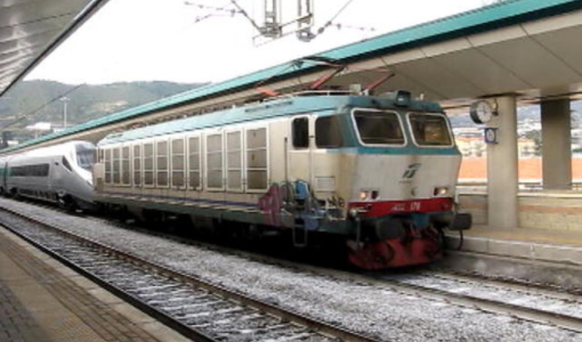 Muore per un malore macchinista di Foggia, residente a Termoli: bloccata la linea ferroviaria Pescara-Roma