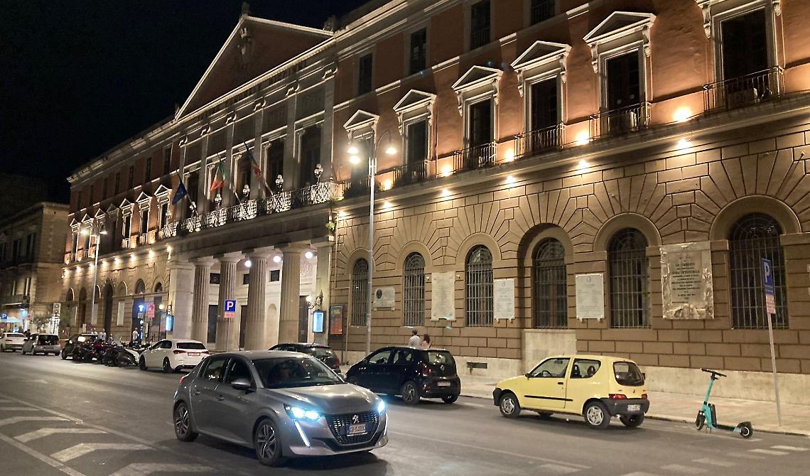 Bari: l'Ombra della Mafia nelle Aziende Comunali