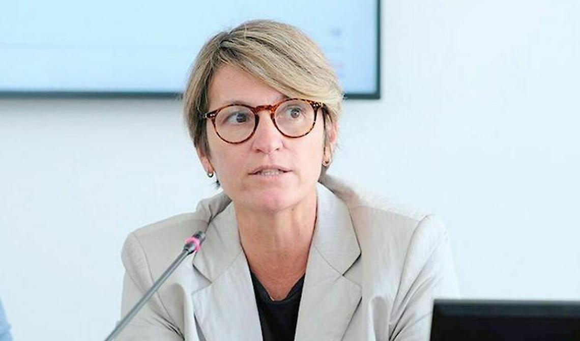 Scosse politiche a Bari: Titti De Simone si dimette dal PD, sostiene Laforgia