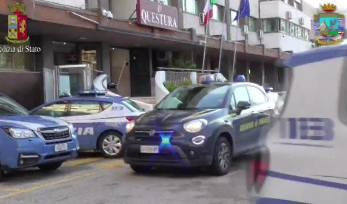 Truffa all'Inps di Foggia, il medico falsificatore nascondeva 17mila euro nella lavatrice