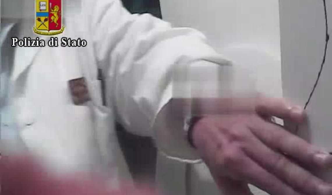 Il video diffuso dalla polizia di stato 
