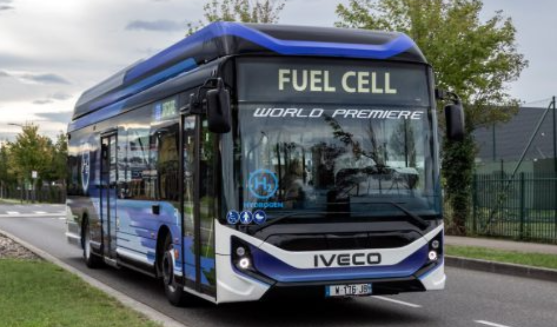 Iveco e Hyundai presentano E-Way H2: il primo autobus urbano a idrogeno che sarà prodotto a Foggia e ad Annonay