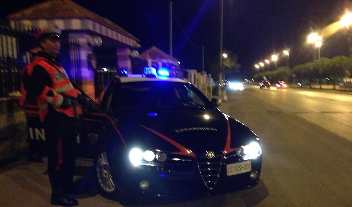 I Carabinieri di Foggia arrestano due extracomunitari dopo un folle inseguimento in auto per le vie del centro