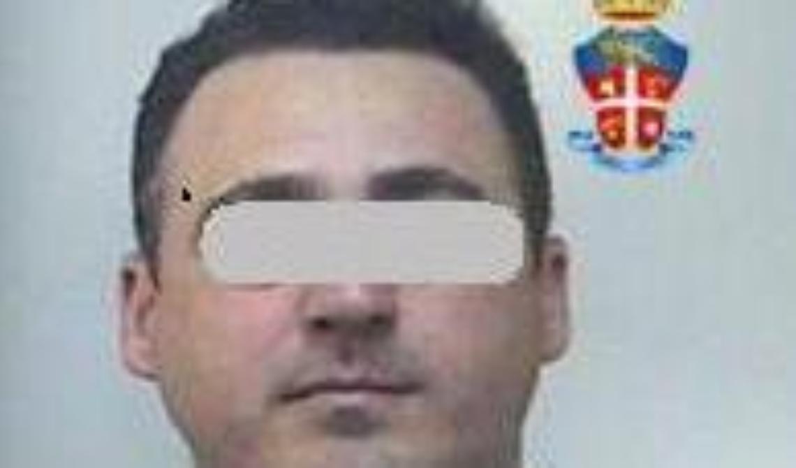 Estorce 60mila euro in un anno: ennesimo arresto per "Cintaridd"
