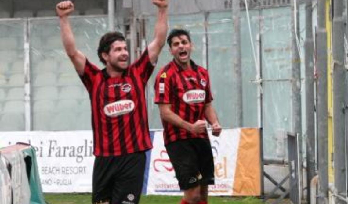 Martina fa la difficile e i ragazzi di Padalino riescono solo a corteggiare