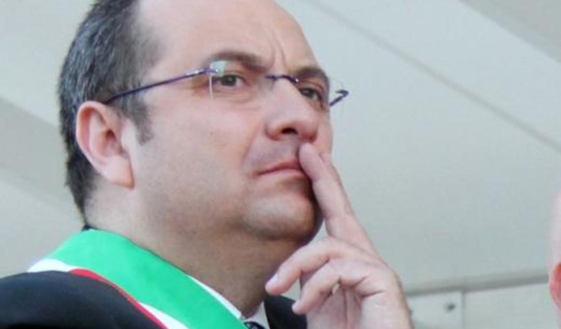 Manfredonia, Riccardi perplesso sul matrimonio con Miccoli e Pelusi