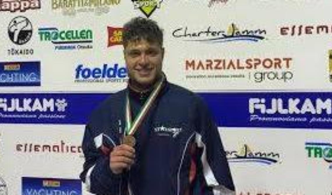 C'è ancora spazio in bacheca per la Starsport: Loris Di Bello è bronzo agli Italiani