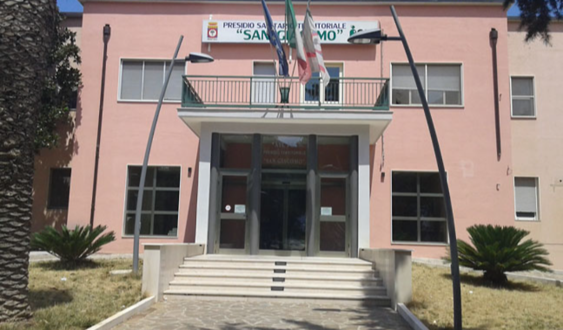 Ipotesi di omicidio volontario per la morte di 16 persone ricoverate a Torremaggiore, la Procura fa riesumare i corpi