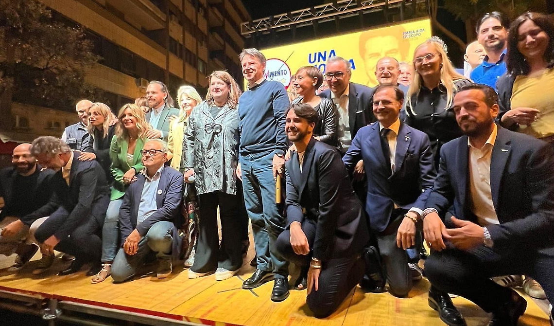 Uniti si vince, ora però a Foggia bisogna governare: Conte avvisa il Pd di Schlein e recinta il campo largo