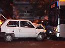 Incidente frontale fra una Fiat Panda e un mezzo dell'ATAF all'incrocio fra viale Colombo e via Guerrieri