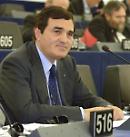 Nonostante il calo di Forza Italia, Patriciello fa l'exploit: solo Fitto fa meglio