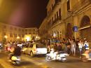 La Foggia by night che esulta per la vittoria dell'Italia sull'Inghilterra