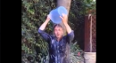 Ed ecco che arriva anche il gavettone di Fabio Porreca, che "nomina" anche Pelusi