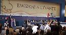 Renzi, il toscanaccio che incanta i pugliesi. In Fiera c'era già stato: da bambino, nello stand di suo padre