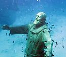 Oggi, 3 ottobre 1998, la discesa negli abissi delle Tremiti di Padre Pio: la statua marina più grande del mondo