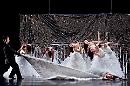 La "Traviata" mette "le punte" sul palcoscenico del "Dalla"