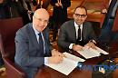 Piemontese "firma" per la Regione l'assegno da 1 milione di euro per i futuri medici UniFg