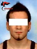 Evade dai domiciliari con il braccialetto elettronico: in pochi minuti i carabinieri lo "riportano a casa"
