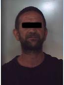 Nell'armadio della camera da letto 15 chili di hashish: un arresto 