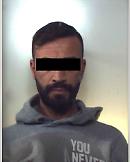 Fermati ad un posto di blocco lanciano dal finestrino due chili di coca purissima: arrestati 