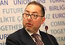 Il sermone di Gianni Pittella alla direzione del Pd: «Siamo all'opposizione». E raccoglie i cocci