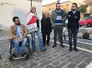 Lia fa la garibaldina e riporta il PD tra la gente