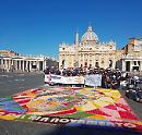 Da Bella per l'infiorata storica in Piazza San Pietro con l'Unpli e la Pro Loco