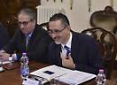 La Sanità di Pittella. Le accuse: «Abuso d’ufficio, falso ideologico per soppressione, truffa aggravata, turbata libertà degli incanti e corruzione». L'inchiesta arriva fino a Bari