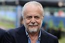 Il sindaco Decaro consegna il Bari a De Laurentiis